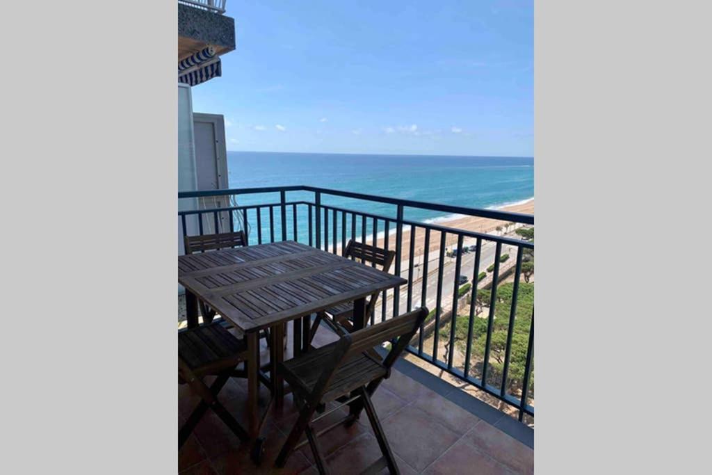 Apartamento Primera Linea De Mar Enjoy The View Blanes Esterno foto